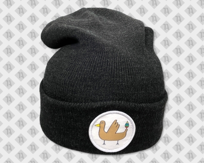 1A Aufnähservice auf Mütze Beanie mit Webpatch Vogel bunt weiß Patch Aufnäher Badge