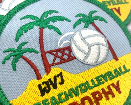 Runder Patch Aufnäher Abzeichen Badge gestickt mit Kettelrand Beachvolleyball bunt Vereine