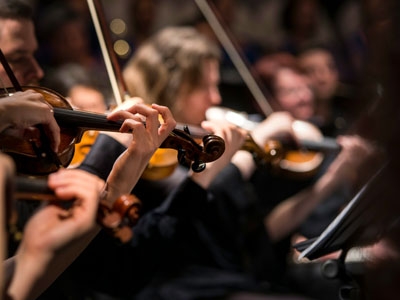 Stimmungsbild für Infoseite Musiker - ein weiteres Bild eines Streichorchesters
