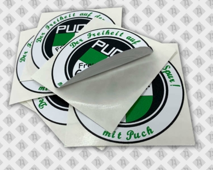 Patch Aufnäher Abzeichen Badge mit Klebefläche gewebt mit Laserschnitt zum Aufkleben Wappen Puch grün schwarz weiß Vereine