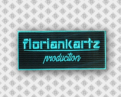 Gestickter Aufnäher Patch mit Stickrand rechteckig schwarz türkis Firma