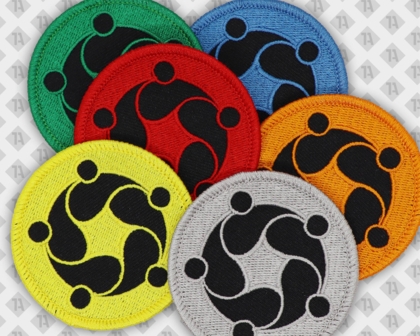 Runder Patch Aufnäher Abzeichen Badge gestickt mit Kettelrand Farbwechsel Kampfkunst