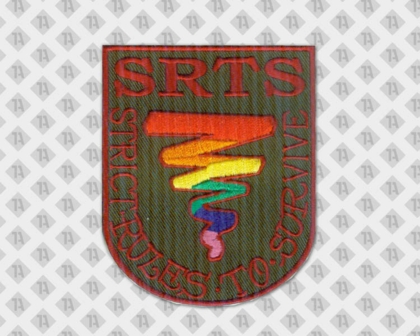 Gestickter Patch Aufnäher mit gesticktem Rand in Wappenform Regenbogenfarben Feuerwehr