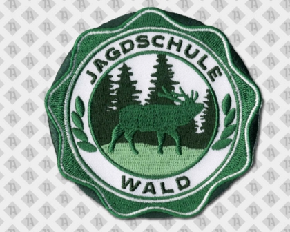 Gestickter Patch Aufnäher Kontur Firmen Jagdschule Wald grün Hirsch