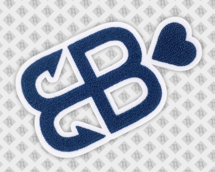 Konturgeschnittener Patch Aufnäher Chenille weiß blau Herz Firmen