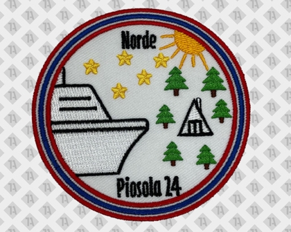 Aufnäher Piosola 24 Norde mit Schiff, Sonne und Bäumen rund gestickt