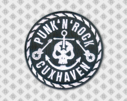 Runder gestickter Patch Aufnäher mit gesticktem Rand Punk n Rock Cuxhaven schwarz weiß Biker