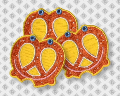 Patch Aufnäher Kontur mit Stickrand Nähprojekte Brezel