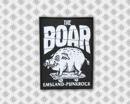 Schwarzer gewebter Patch Aufnäher mit weißem Schriftzug und Motiv Wildschwein auf Skateboard für Bands und Musiker