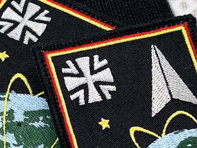 1A Patch Aufnäher gestickt mit Kettelrand und Klett