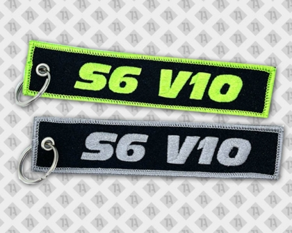 Gestickter Schlüsselanhänger mit Kettelrand verschiedene Farben grau grün V10 Biker