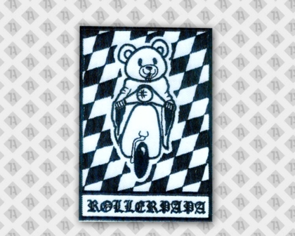 Rechteckiger Aufnäher Patch gestickt mit gesticktem Rand Rauten und Teddybär auf Roller Biker