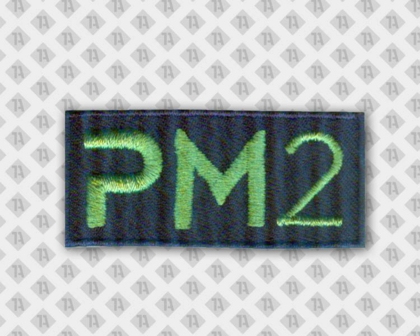 Patch Aufnäher gestickt mit Stickrand schwarz grün Schriftzug Firma