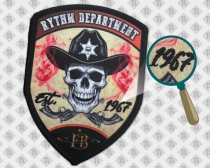 Wappen gedruckt+ Stickerei Kettelrand Totenkopf Revolver