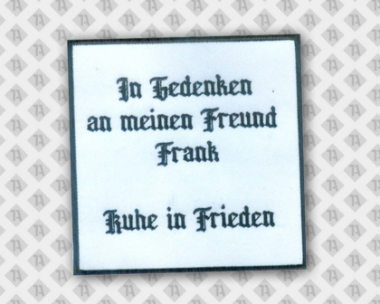Patch Aufnäher gestickt mit weißem Hintergrund schwarzem Stick und Rand