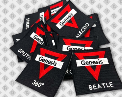 Gestickter Patch Aufnäher mit gesticktem Rand Namen schwarz weiß rot