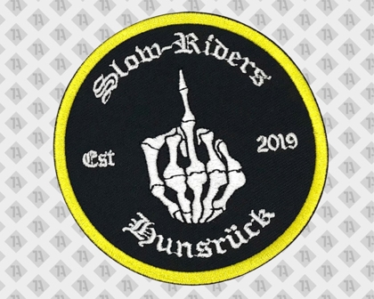 Runder gestickter Aufnäher Patch mit gesticktem Rand gelb schwarz weiß Skelett Biker