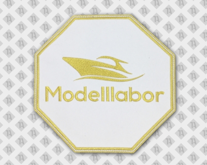 Konturgeschnittener Patch Aufnäher gewebt weiß metallic gold Vereine Modelllabor