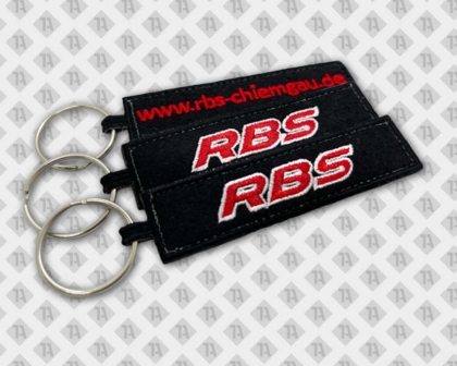 Rechteckiger gestickter Schlüsselanhänger schwarz rot RBS Biker