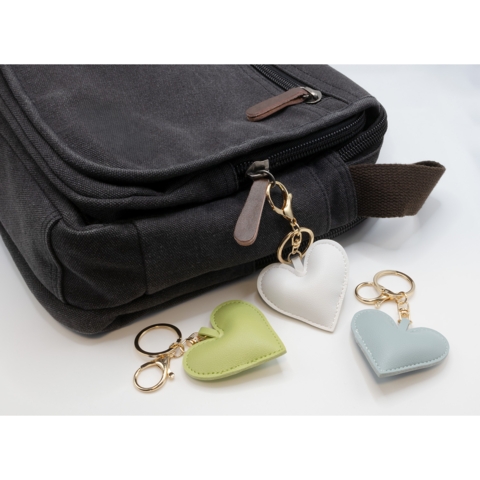 Schlüsselanhänger, Kunstleder, gepolstert, großes Herz, goldfarbener Karabiner und Ring, Rot, 63x60 mm - Bild 2