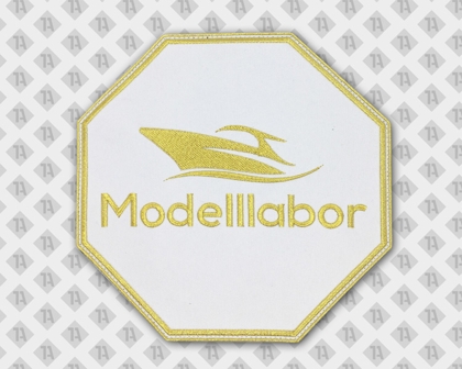 Konturgeschnittener Patch Aufnäher gewebt weiß metallic gold Vereine Modelllabor