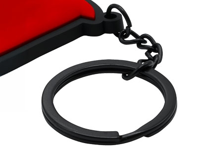 Beispiel eines PVC/Rubber Schlüsselanhängers mit roter 3D-Form und schwatzem Ring mit Kette