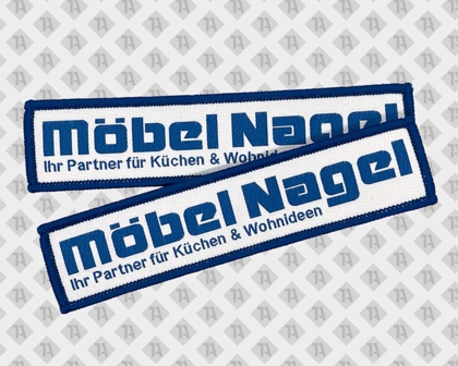 Eckiger Patch Aufnäher gewebt mit Kettelrand in weiß blau Möbel Nagel Firmen