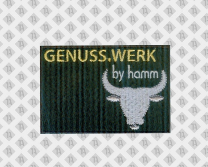 Rechteckiger Patch Aufnäher gestickt mit gesticktem Rand Genusswerk Rind Gastro