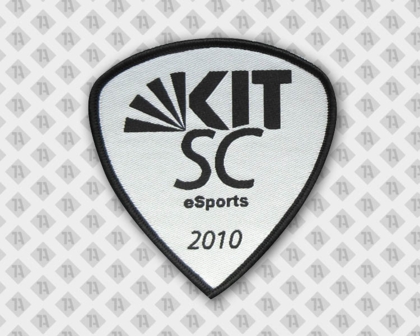 Gewebter Patch Aufnäher mit Kettelrand schwarz weiß eSports Vereine