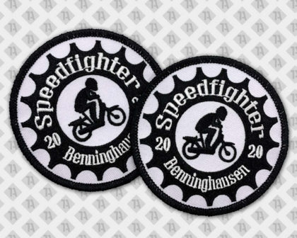 Runder gestickter Patch Aufnäher mit Kettelrand schwarz weiß Speedfighter Biker
