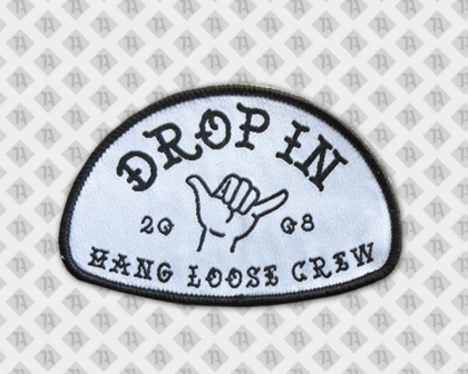 Patch Aufnäher mit Kettelrand gewebt schwarz weiß Drop In Hand Vereine